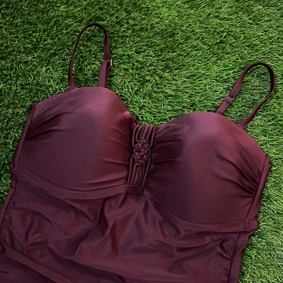 Women’s Merona One Piece Swimsuit - Picture 2 of 5